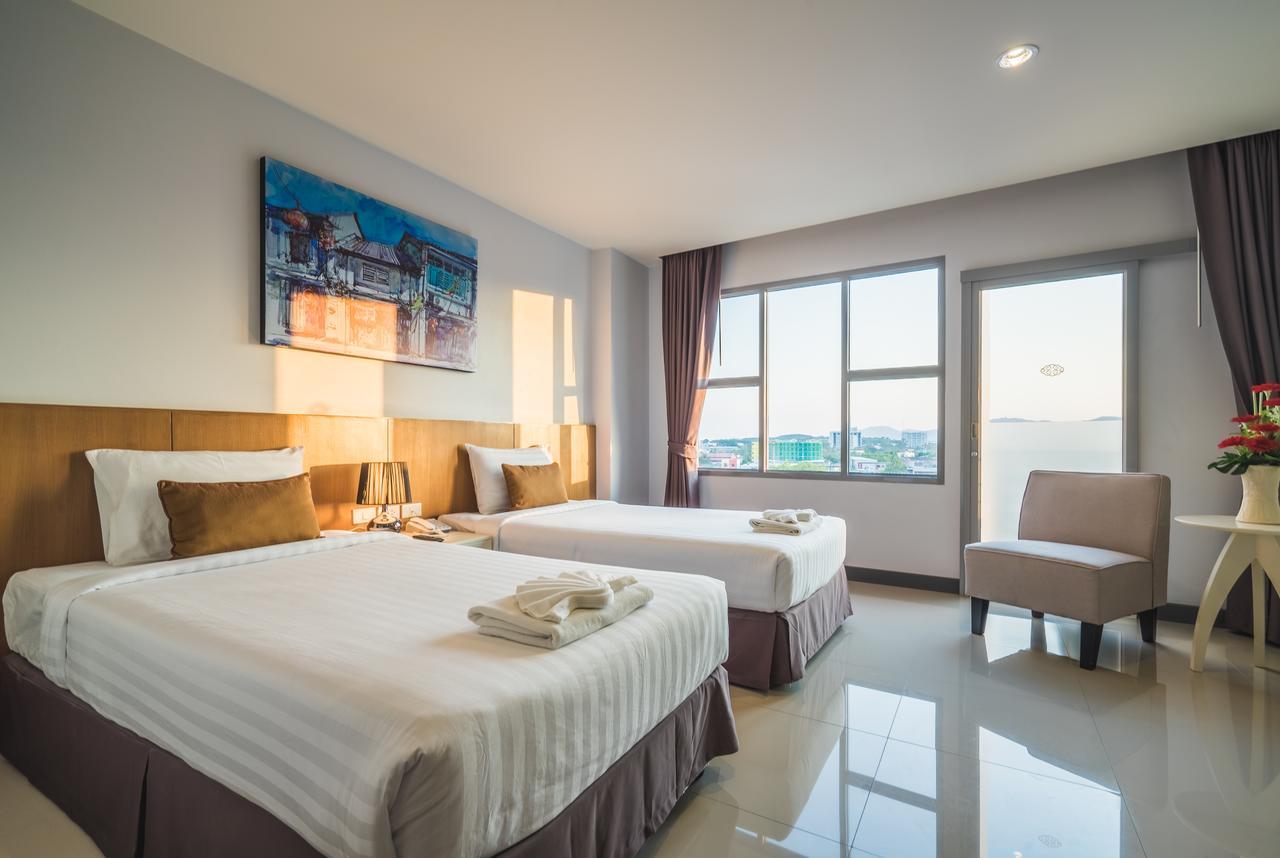 Vapa Hotel - SHA Extra Plus Phuket Esterno foto