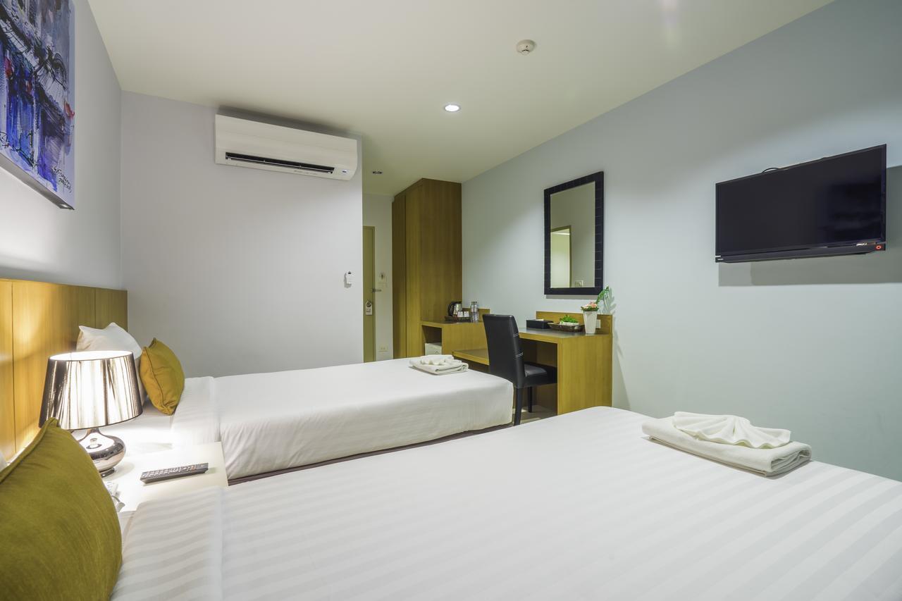 Vapa Hotel - SHA Extra Plus Phuket Esterno foto