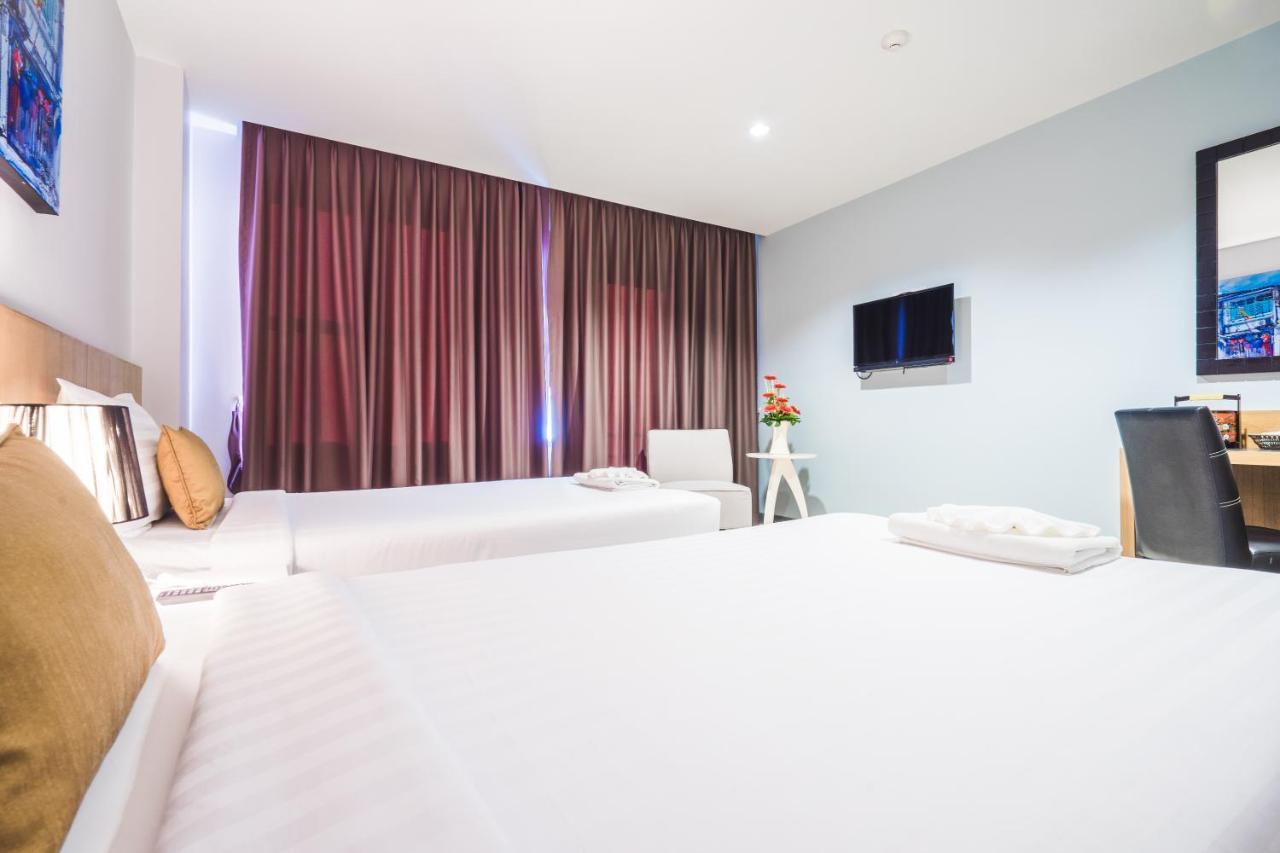 Vapa Hotel - SHA Extra Plus Phuket Esterno foto